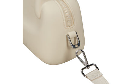 Removable shoulder strap