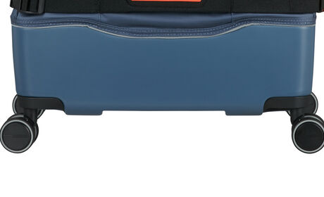 spód z twardą obudową 