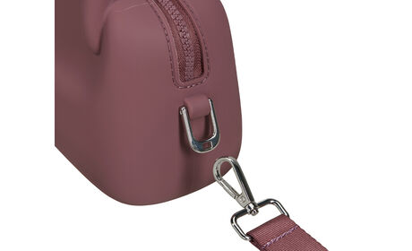 Removable shoulder strap