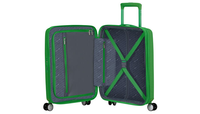 Interior organisation with extra zipped apron pocket 