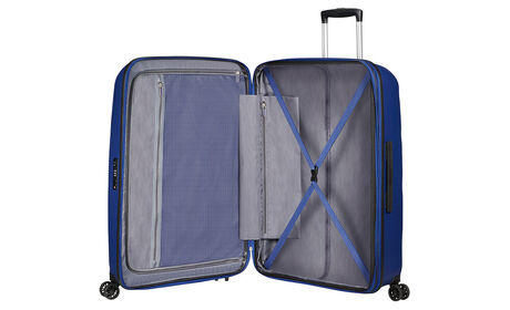 Interior organisation with extra zipped apron pocket