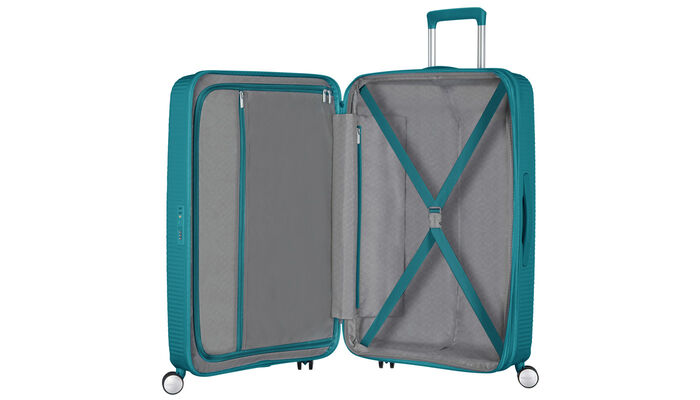 Interior organisation with extra zipped apron pocket 