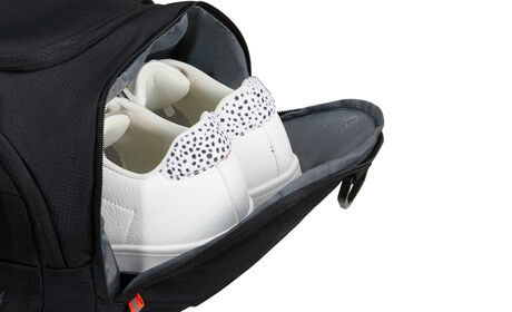 Boczna kieszeń na buty