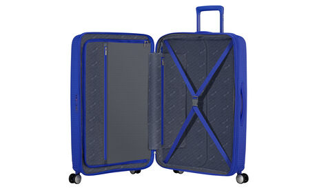 Wewnętrzna organizacja z dodatkową kieszenią zapinaną na suwak