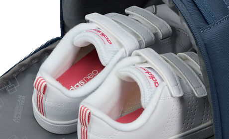 Boczna kieszeń na buty