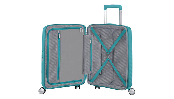 Interior organisation with extra zipped apron pocket 