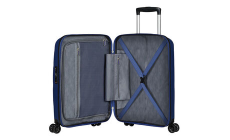 Wewnętrzna organizacja z dodatkową kieszenią zapinaną na zamek błyskawiczny