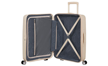 Wewnętrzna organizacja z dodatkową kieszenią zapinaną na suwak