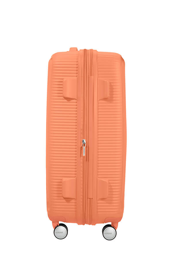 SoundBox Walizka Średnia | American Tourister Soundbox Spinner TSA Expandable 67cm  Cantaloupe