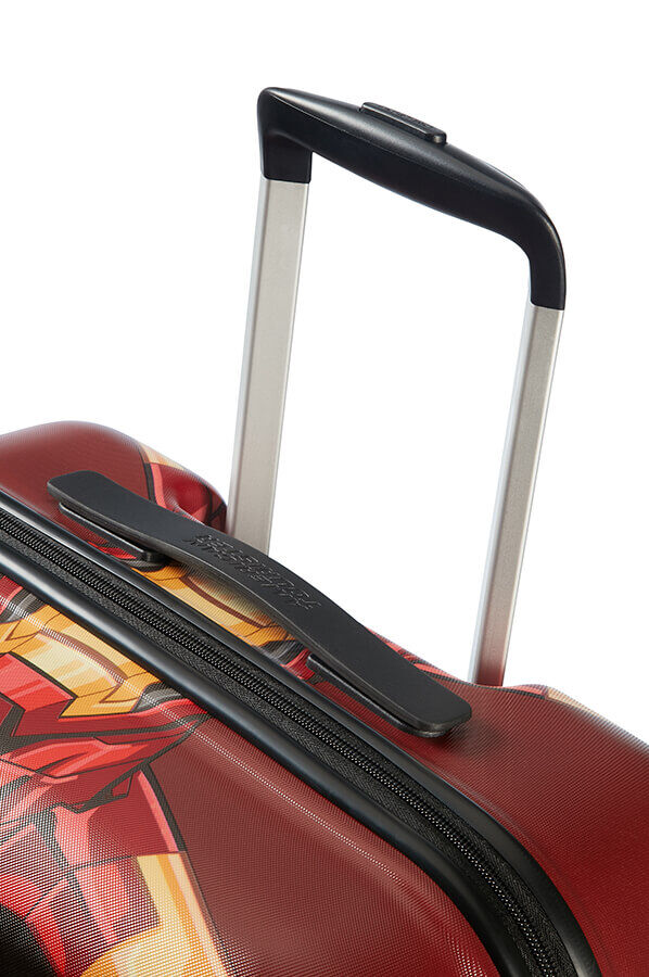 American Tourister Wavebreaker Disney Spinner 77cm  Iron Man Close-Up