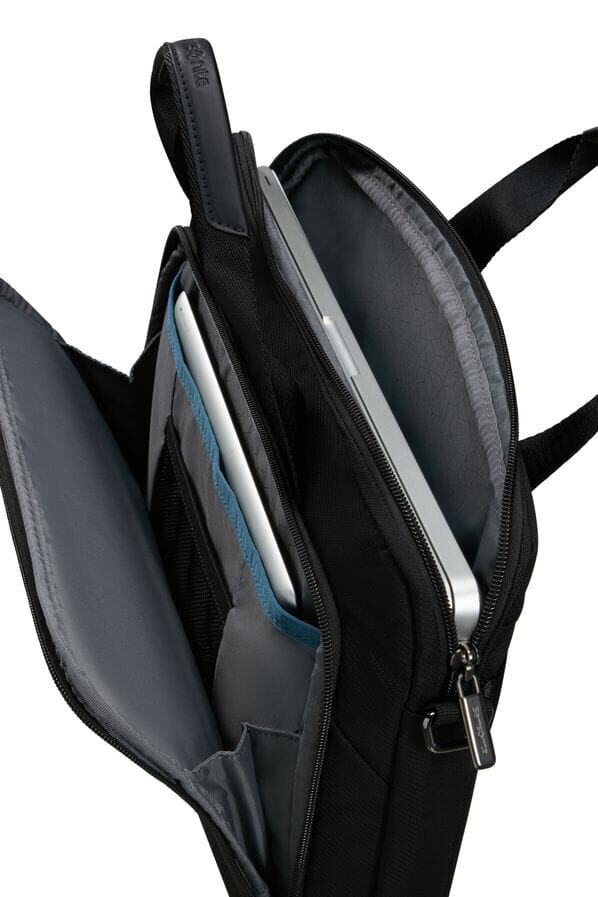 Samsonite Evosight Slim Bailhandle 15.6'  Czarny