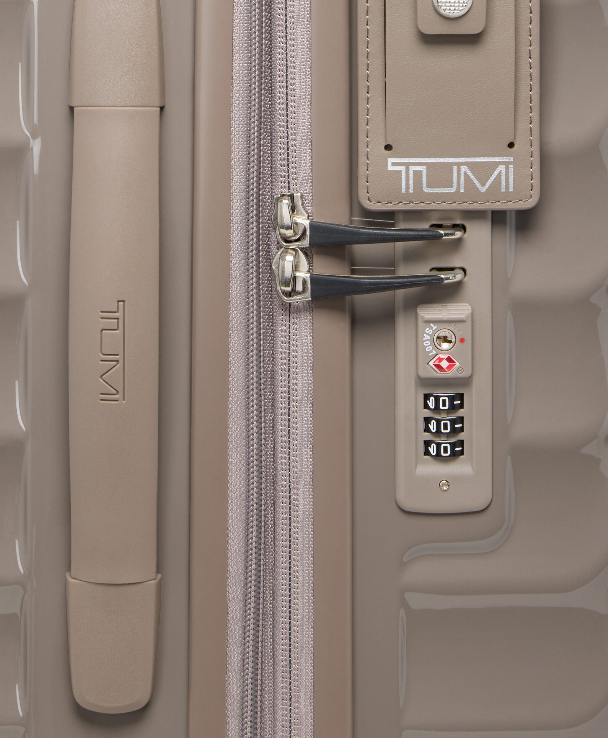 TUMI Continental Expandable Carry-On 55 cm