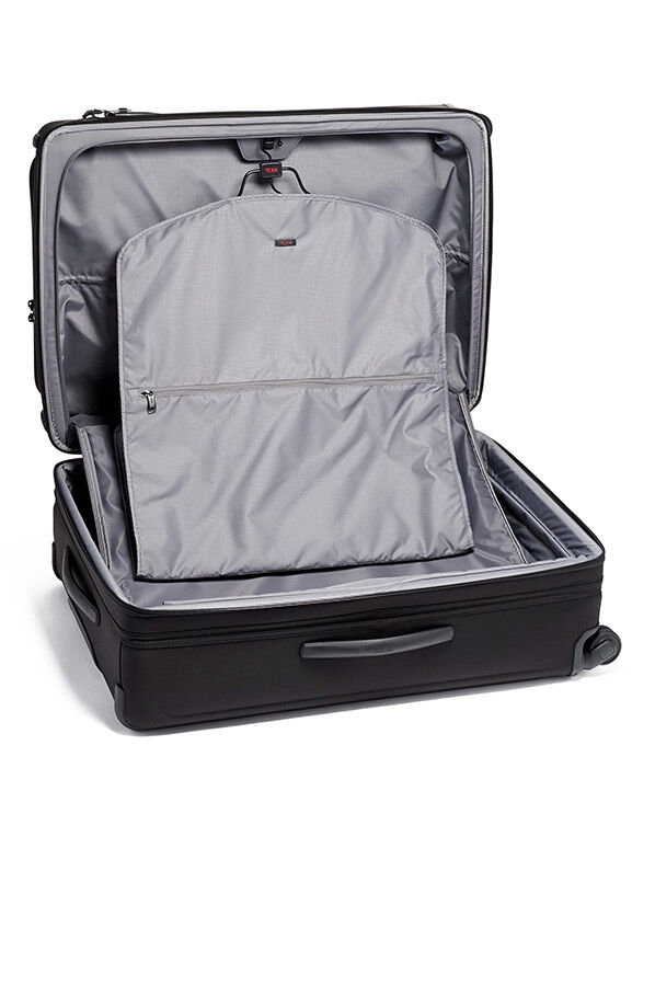 TUMI Alpha 2 EXT TRIP EXP 4 WHL P/C  Black
